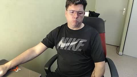 Snapshot of mistercoeur1 chatting on 02/01/25, 10:05 mistercoeur online show from 02/01/25, 10:05