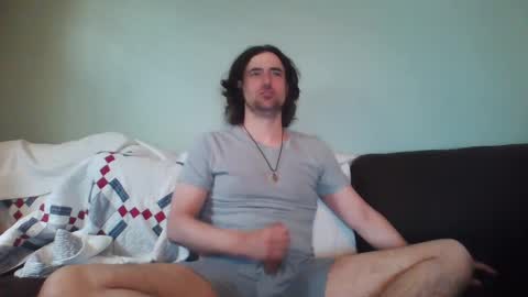 Snapshot of misterenergy9 chatting on 09/09/25, 03:22 MisterEnergy online show from 09/09/25, 03:22