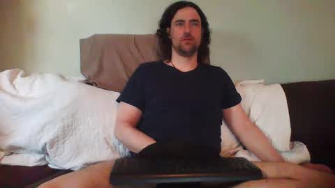 Snapshot of misterenergy9 chatting on 09/15/25, 02:39 MisterEnergy online show from 09/15/25, 02:39