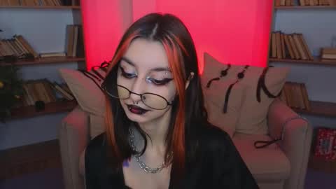Snapshot of mistress__marcelline chatting on 01/15/26, 10:31 Marcelline online show from 01/15/26, 10:31