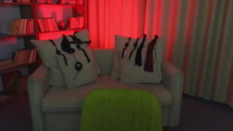 Snapshot of mistress__marcelline chatting on 02/01/26, 10:14 Marcelline online show from 02/01/26, 10:14