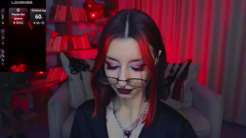 Snapshot of mistress__marcelline chatting on 02/06/26, 10:07 Marcelline online show from 02/06/26, 10:07
