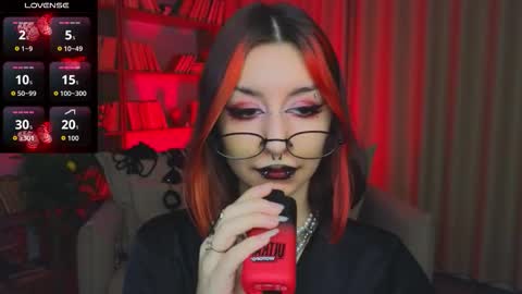 Snapshot of mistress__marcelline chatting on 02/22/26, 09:41 Marcelline online show from 02/22/26, 09:41