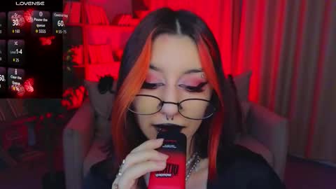 Snapshot of mistress__marcelline chatting on 02/27/26, 09:20 Marcelline online show from 02/27/26, 09:20