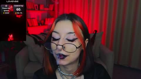 Snapshot of mistress__marcelline chatting on 03/06/26, 10:01 Marcelline online show from 03/06/26, 10:01
