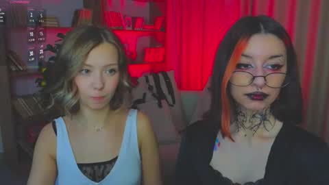 Snapshot of mistress__marcelline chatting on 03/19/26, 10:19 Marcelline online show from 03/19/26, 10:19