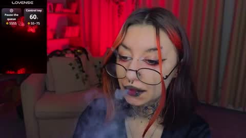 Snapshot of mistress__marcelline chatting on 03/31/26, 02:02 Marcelline online show from 03/31/26, 02:02