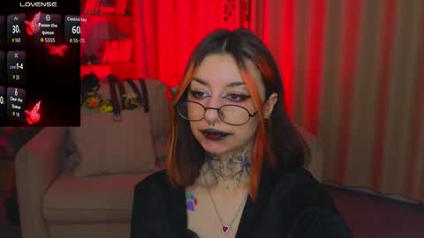 Snapshot of mistress__marcelline chatting on 04/06/26, 04:46 Marcelline online show from 04/06/26, 04:46