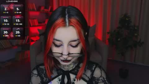 Snapshot of mistress__marcelline chatting on 06/02/26, 02:13 Marcelline online show from 06/02/26, 02:13