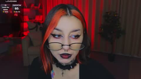 Snapshot of mistress__marcelline chatting on 06/11/26, 02:53 Marcelline online show from 06/11/26, 02:53