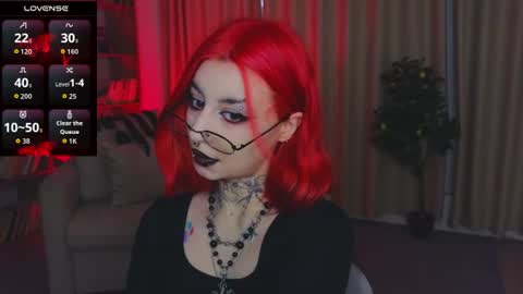 Snapshot of mistress__marcelline chatting on 06/30/26, 01:39 Marcelline online show from 06/30/26, 01:39