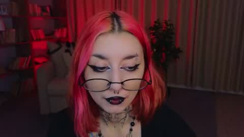 Snapshot of mistress__marcelline chatting on 07/28/26, 02:07 Marcelline online show from 07/28/26, 02:07