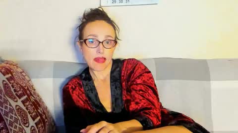 Victoria Eden online show from 12/20/25, 10:39