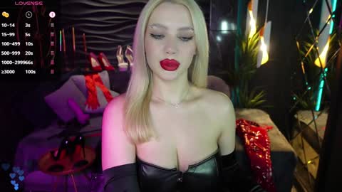 Darsy online show from 01/27/25, 05:04