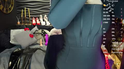 Darsy online show from 10/24/25, 05:59