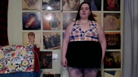 Snapshot of mistress_hailey chatting on 04/16/26, 02:29 mistress_hailey online show from 04/16/26, 02:29