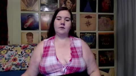 Snapshot of mistress_hailey chatting on 04/23/26, 02:19 mistress_hailey online show from 04/23/26, 02:19