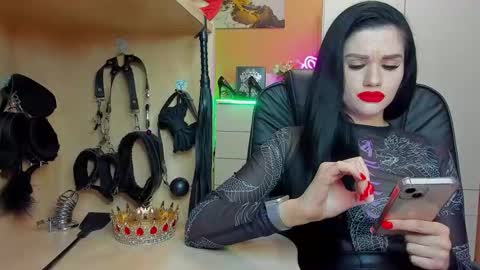 Mistress Kristi online show from 10/01/25, 07:09