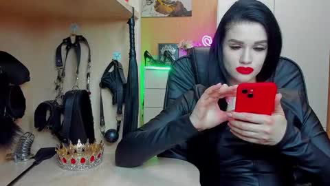 Mistress Kristi online show from 11/12/25, 07:13
