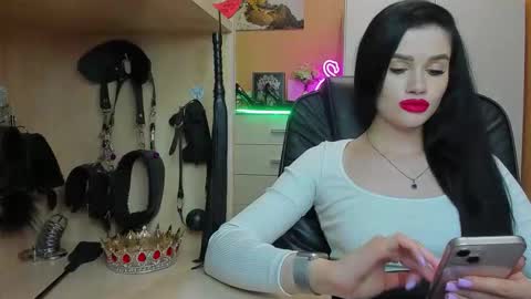 Mistress Kristi online show from 05/19/26, 07:42
