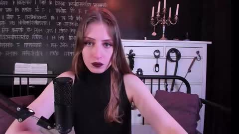Snapshot of mistress_marlene chatting on 01/09/26, 08:06 Mistress Marlene online show from 01/09/26, 08:06
