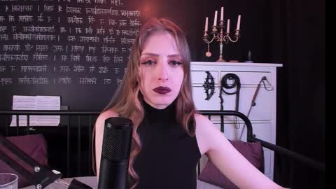 Snapshot of mistress_marlene chatting on 03/08/26, 06:50 Mistress Marlene online show from 03/08/26, 06:50