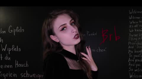 Snapshot of mistress_marlene chatting on 04/06/26, 06:36 Mistress Marlene online show from 04/06/26, 06:36