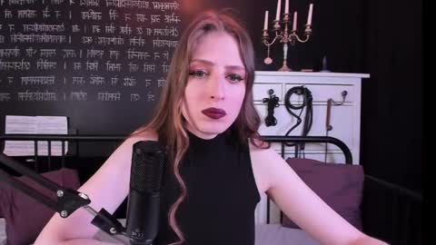 Snapshot of mistress_marlene chatting on 04/09/26, 06:52 Mistress Marlene online show from 04/09/26, 06:52