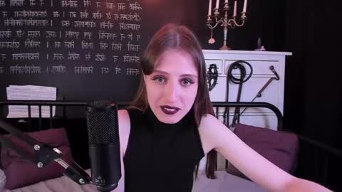 Snapshot of mistress_marlene chatting on 06/07/26, 09:24 Mistress Marlene online show from 06/07/26, 09:24