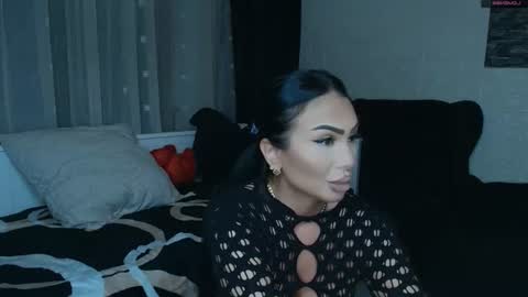 mistress_meryem online show from 06/25/26, 09:41