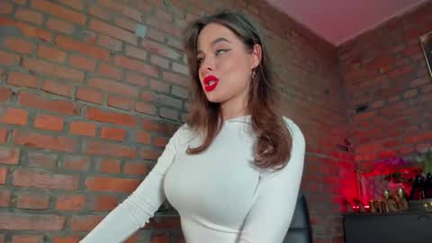 Snapshot of mistress_milana_ chatting on 01/26/25, 12:11 mistress_milana_ online show from 01/26/25, 12:11