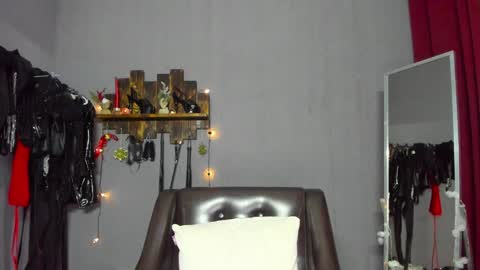 Mistress Pamela online show from 12/25/24, 03:29