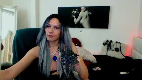 MistressEvelyn  online show from 12/04/24, 09:51