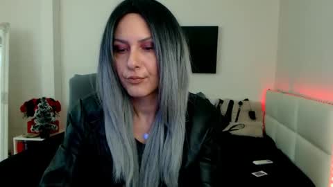 MistressEvelyn  online show from 01/06/25, 06:03