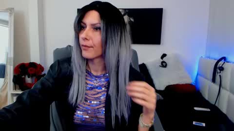 MistressEvelyn  online show from 02/12/25, 05:26
