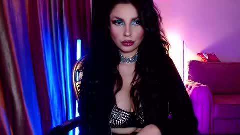 Snapshot of mistressfindom chatting on 03/27/26, 02:39 Goddess Katerina online show from 03/27/26, 02:39