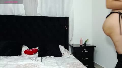 Snapshot of mistresskattia chatting on 02/13/25, 04:00 mistresskattia online show from 02/13/25, 04:00