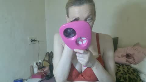 mistressmilly32 online show from 04/19/26, 07:05