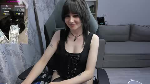 misty_dark online show from 05/15/26, 09:33