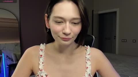 misty_roseee online show from 02/14/25, 05:19