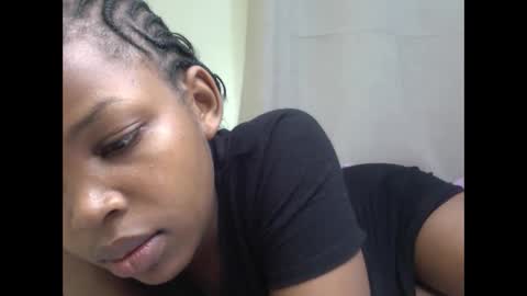 Snapshot of misty_shee chatting on 11/28/25, 10:29 misty_shee online show from 11/28/25, 10:29