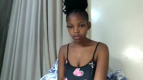 Snapshot of misty_shee chatting on 08/08/26, 08:05 misty_shee online show from 08/08/26, 08:05