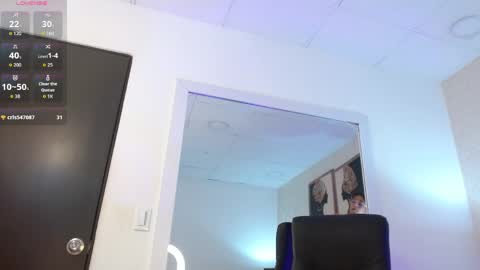 Snapshot of mistyy_01 chatting on 06/05/26, 01:56 MISTY online show from 06/05/26, 01:56