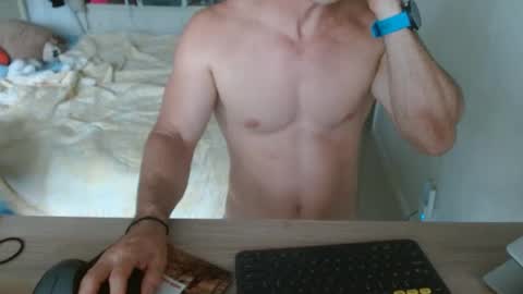 Snapshot of mitcheli chatting on 09/09/25, 07:35 Onlyfans  online show from 09/09/25, 07:35