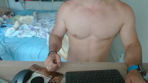 Snapshot of mitcheli chatting on 10/03/25, 02:25 Onlyfans  online show from 10/03/25, 02:25