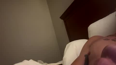 mitchymitch89 online show from 10/31/25, 09:54