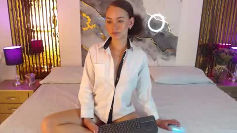Mtica Brennet online show from 01/15/26, 03:22
