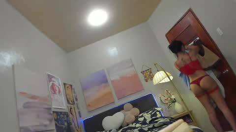 mona online show from 05/25/26, 05:46