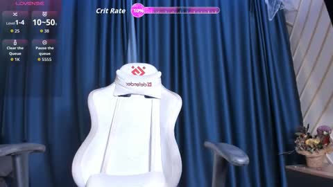   MIa   online show from 11/04/25, 03:22