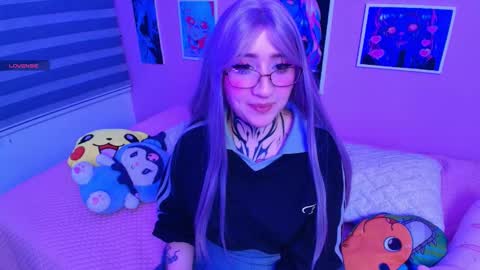 Snapshot of miwaviolet chatting on 02/03/26, 02:53 Miwa Violet online show from 02/03/26, 02:53
